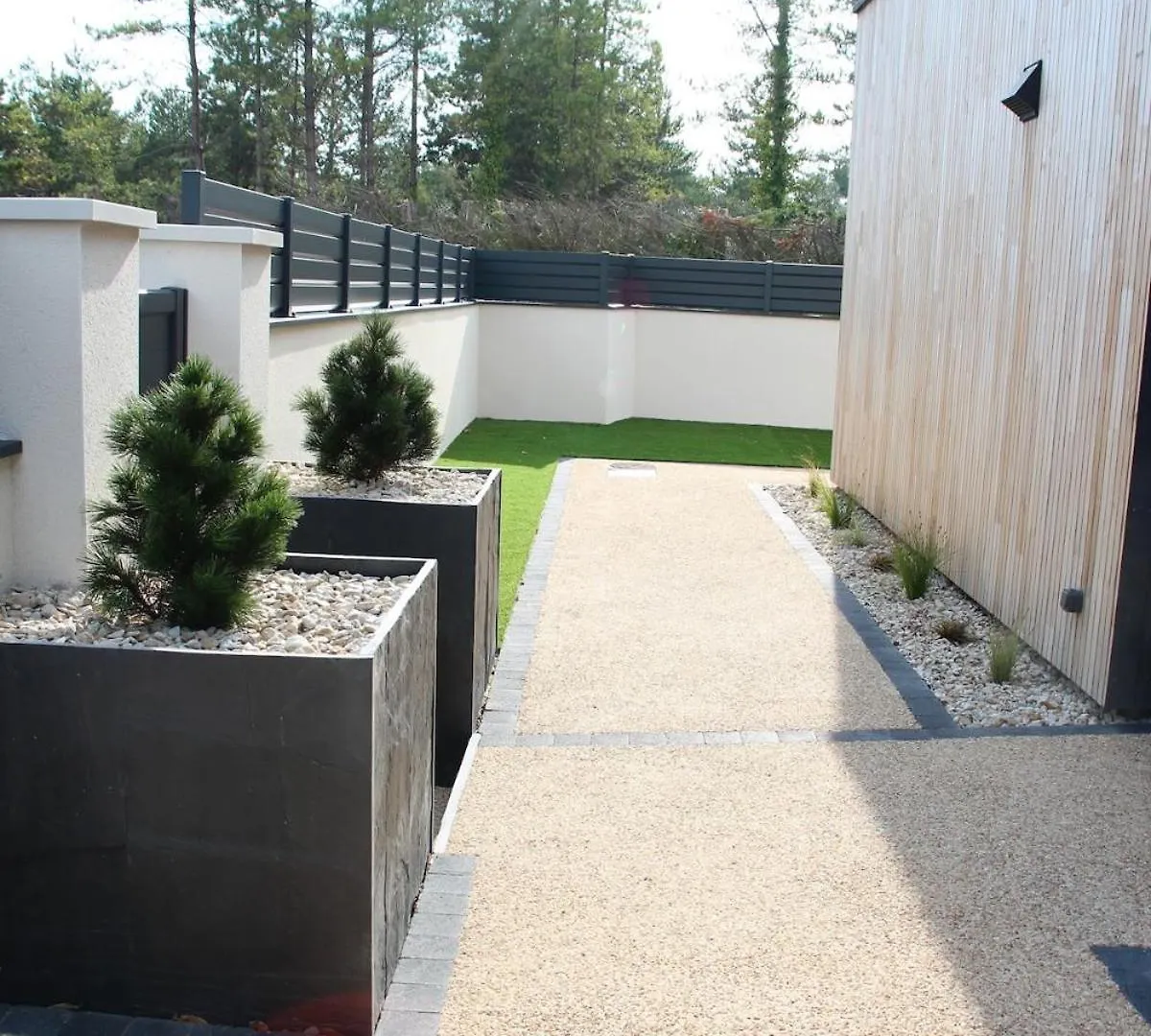 Villa Wax - Pool & Surf Santec 0*,